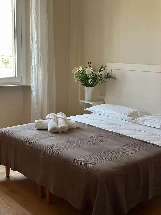 I Santi Apartments Lucca